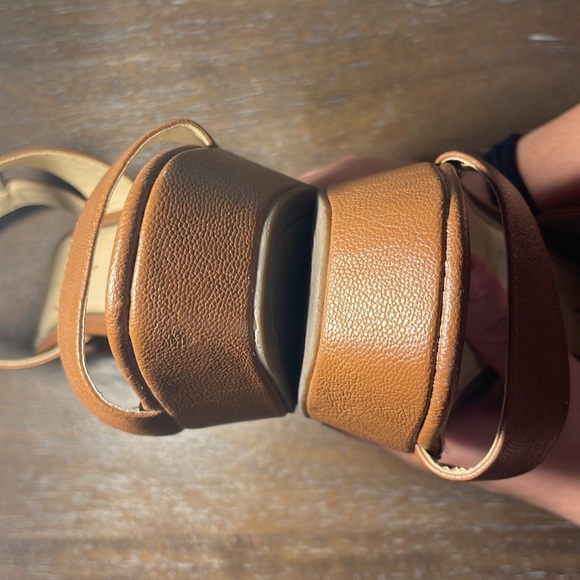 Jessica Simpson 8 1/2 chunky heel - Picture 6 of 9